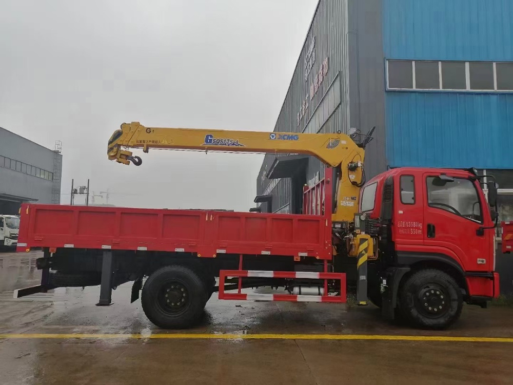 國六東風(fēng)暢行D1徐工7噸四節(jié)直臂吊機隨車吊